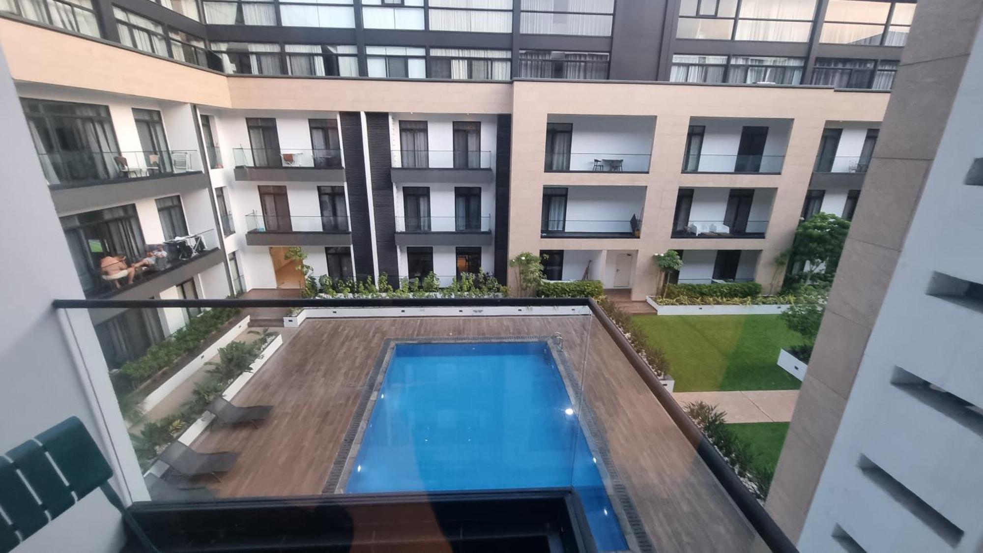Embassy Gardens Luxury Suites Cpg Acra Exterior foto